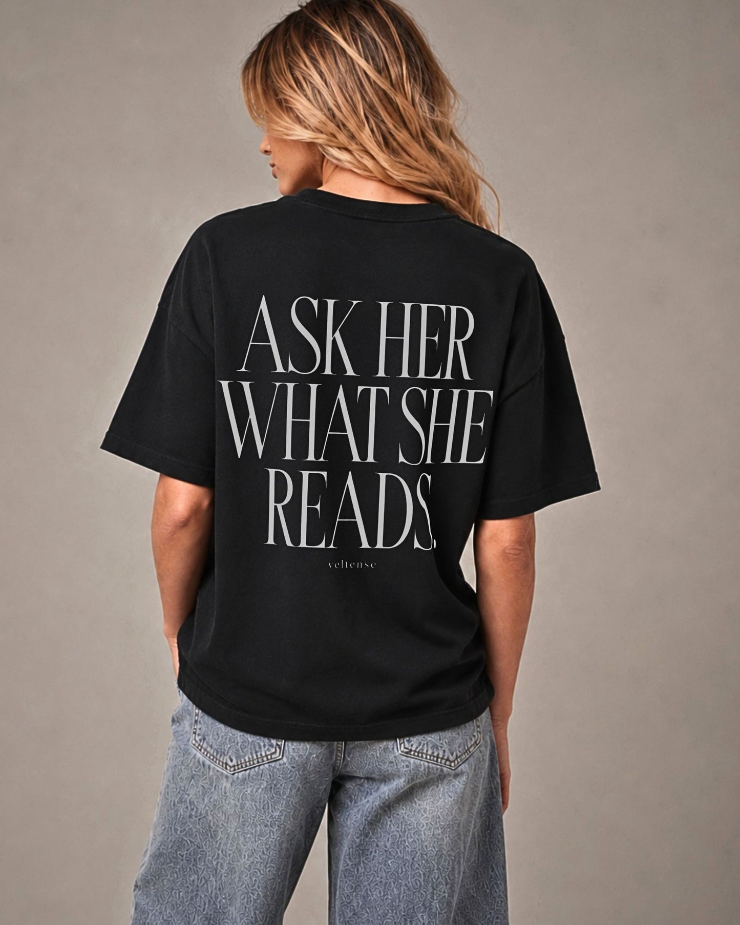 READS. - OVERSIZED T-SHIRT