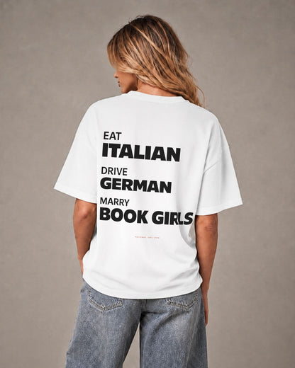 MARRY BOOK GIRLS - OVERSIZED T-SHIRT