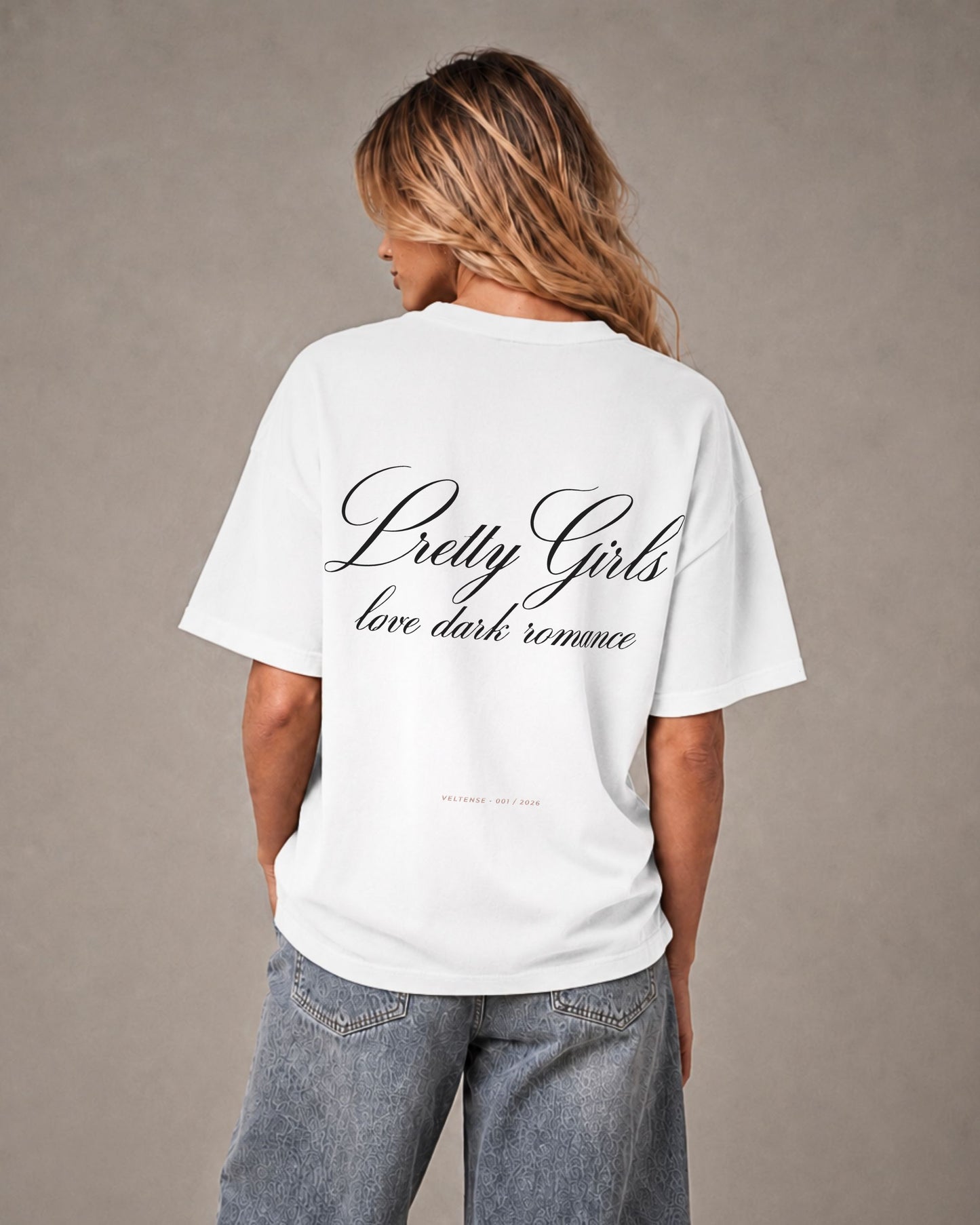PRETTY GIRLS - OVERSIZED T-SHIRT